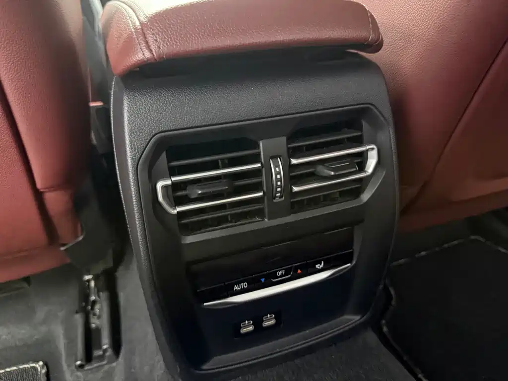 BMW 3 Series — миниатюра 11