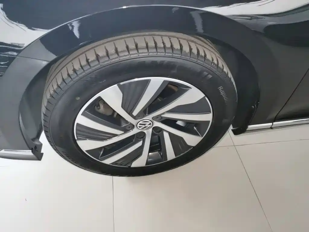 Volkswagen Magotan PHEV — миниатюра 23