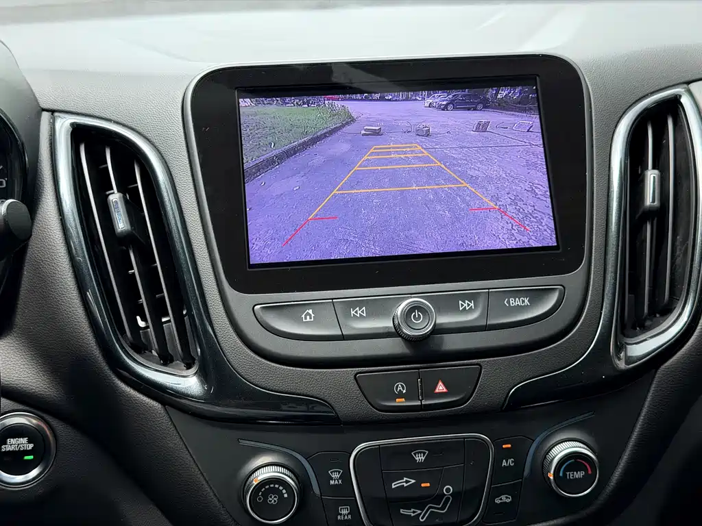 Chevrolet Equinox — миниатюра 21
