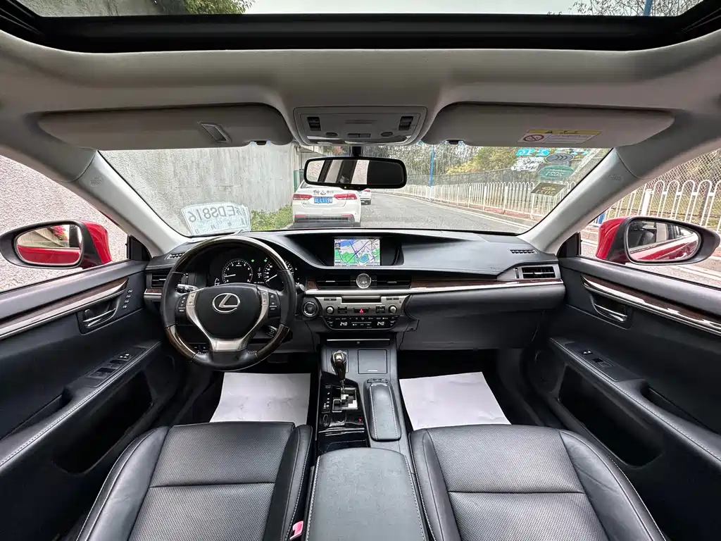 Lexus ES — миниатюра 30