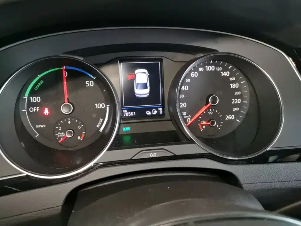 Volkswagen Magotan PHEV — миниатюра 12