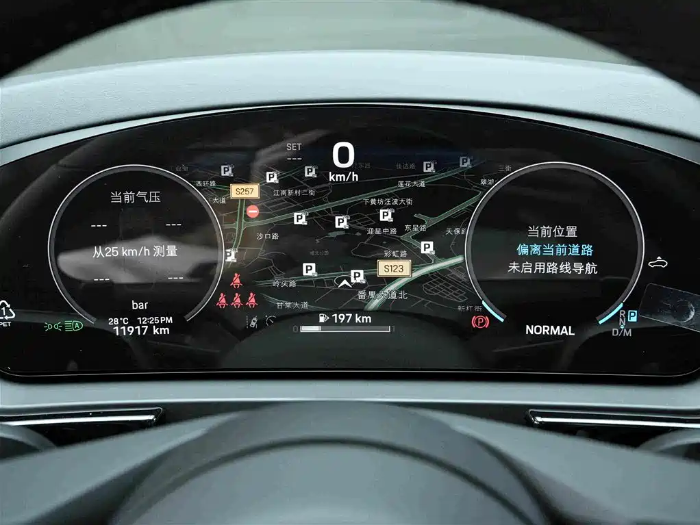 Porsche Cayenne — миниатюра 9