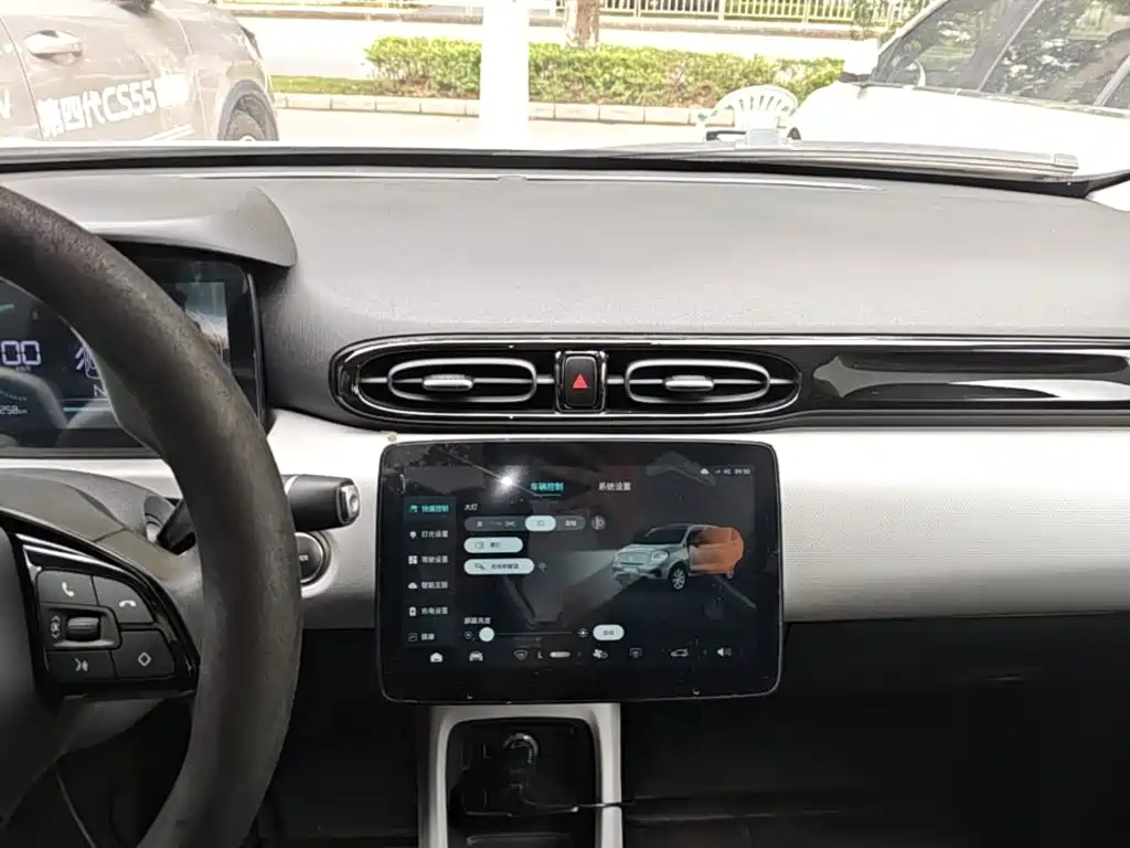 Leapmotor Leapmotor T03 — миниатюра 13