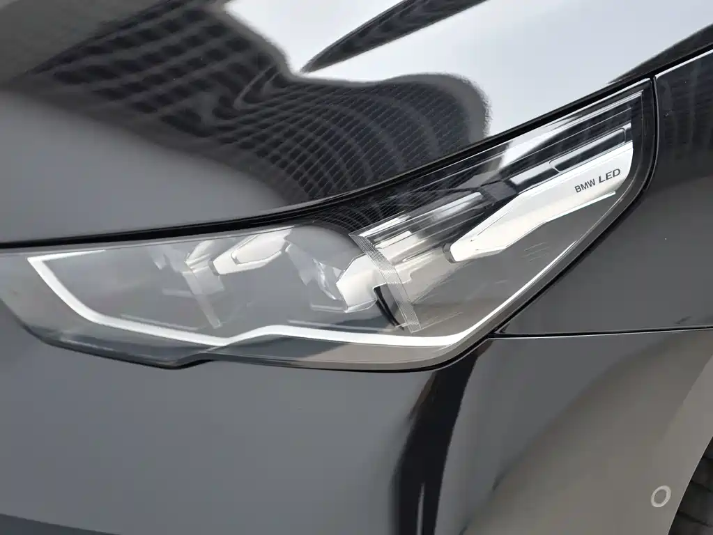 BMW 5 Series — миниатюра 20