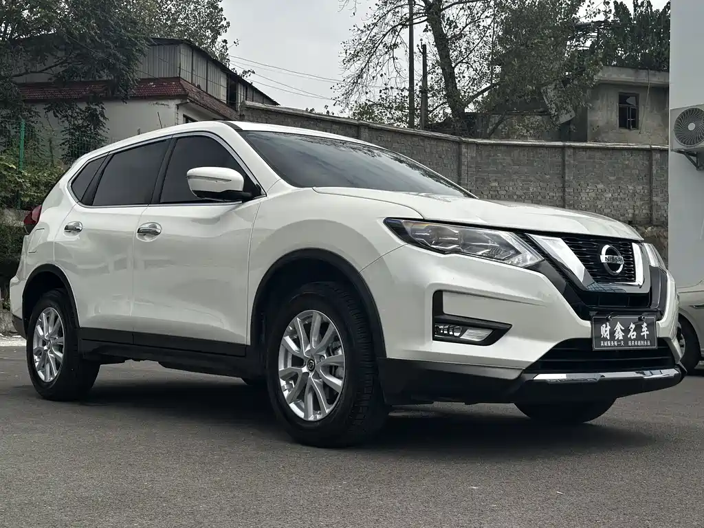 Nissan X-Trail — миниатюра 3