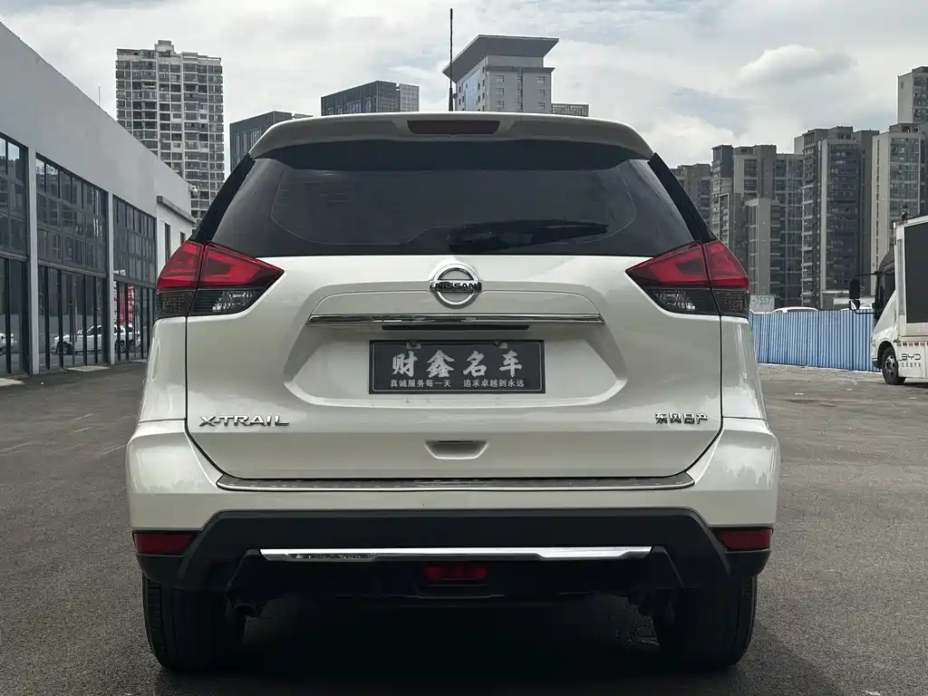 Nissan X-Trail — миниатюра 10