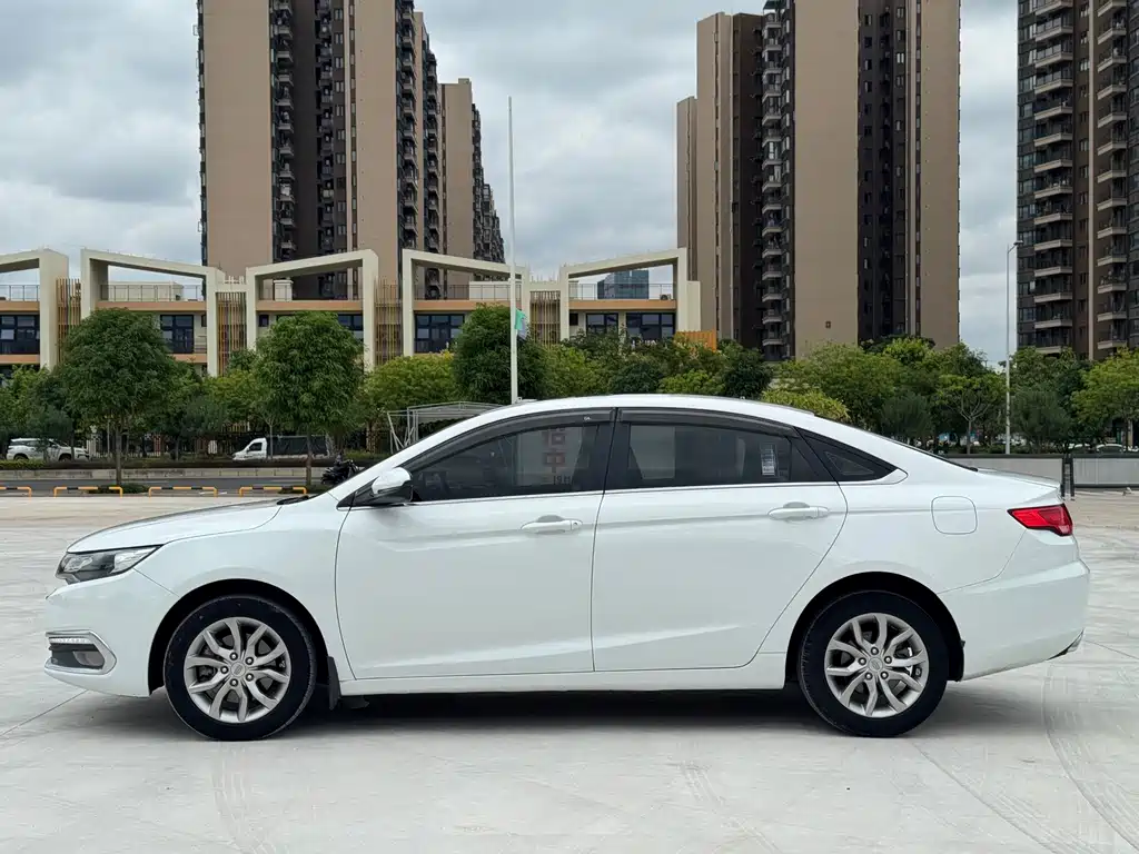 Geely Emgrand GL — миниатюра 8