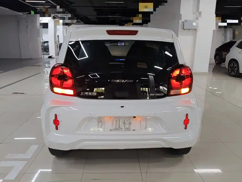 Roewe Clever — миниатюра 6