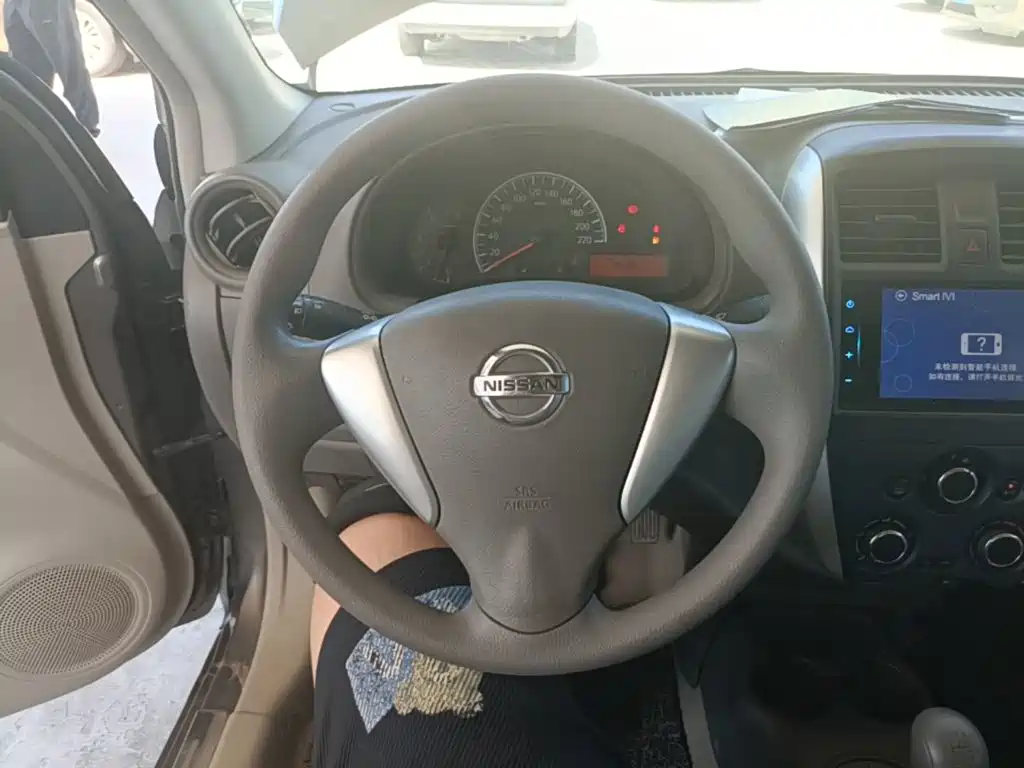 Nissan Sunny — миниатюра 11