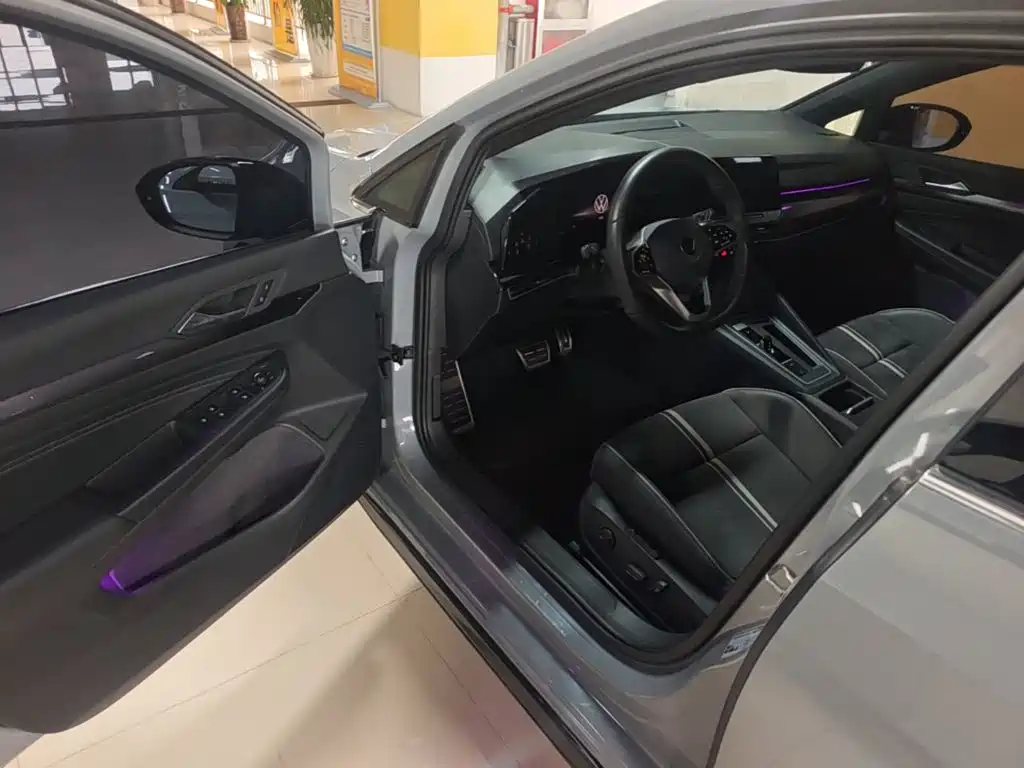 Volkswagen Golf — миниатюра 16