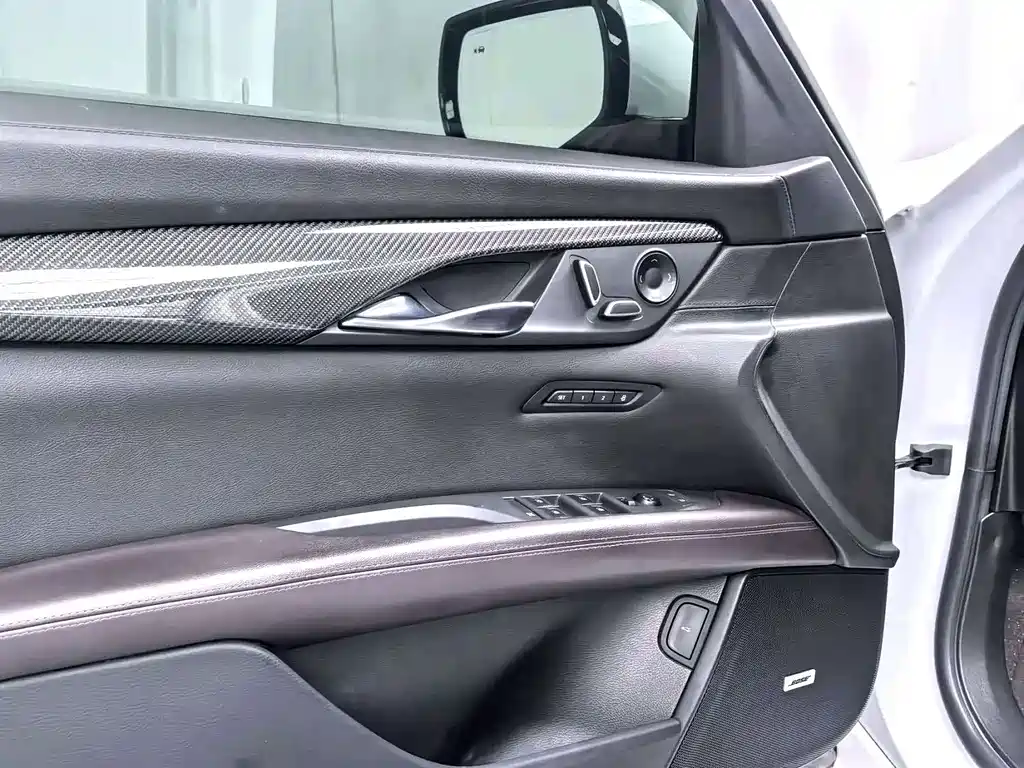 Cadillac CT6 — миниатюра 8