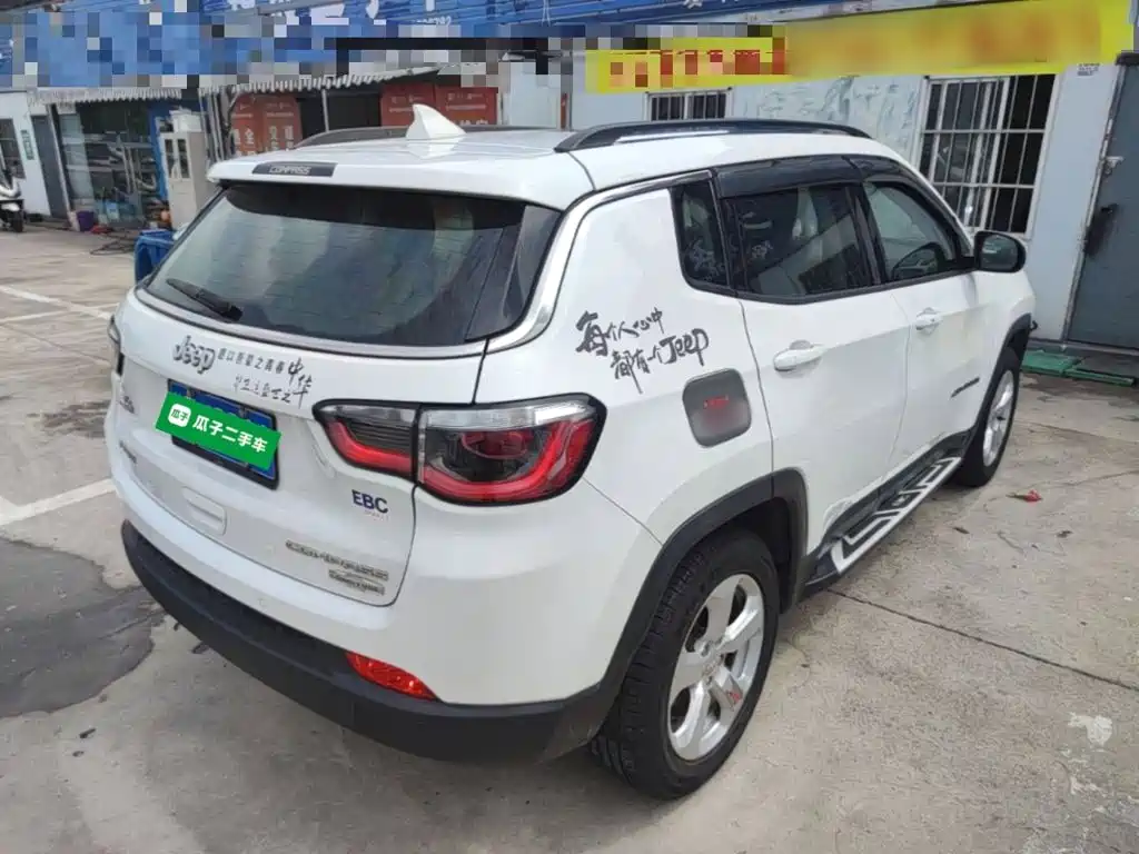 Jeep Compass — миниатюра 7