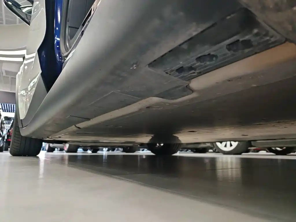 Tesla Model X — миниатюра 21