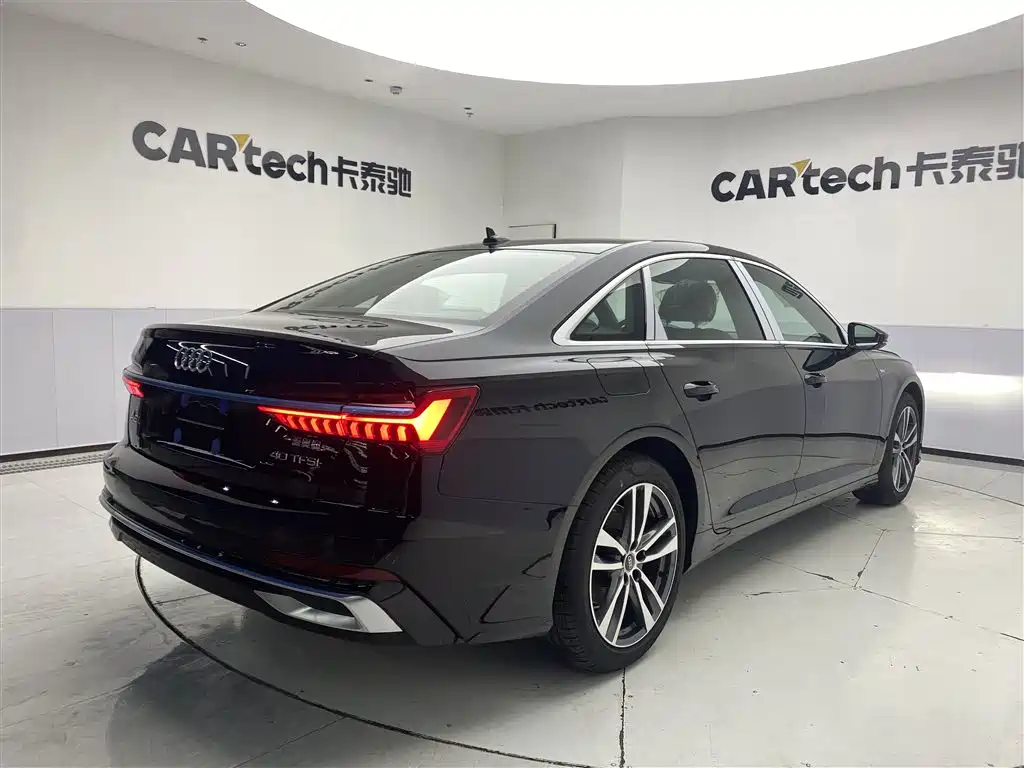 Audi A6L 2025 40 TFSI Luxury