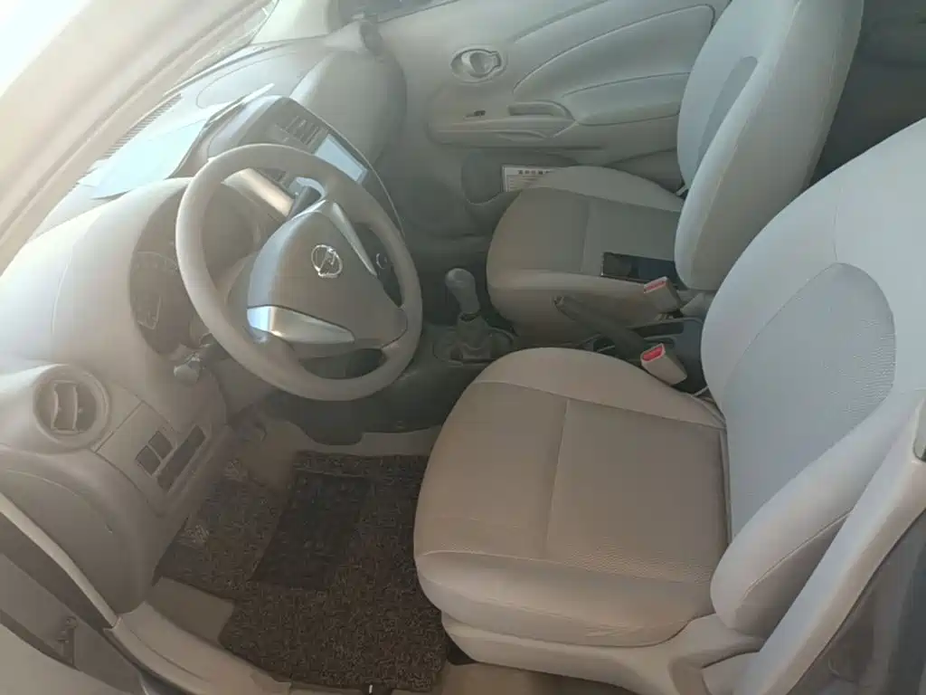 Nissan Sunny — миниатюра 15