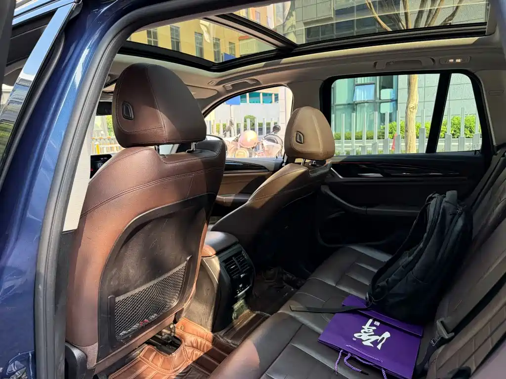 BMW X3 — миниатюра 11