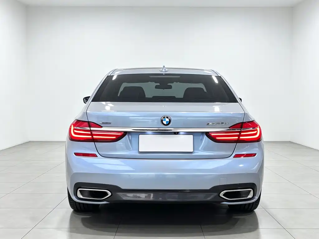 BMW 7 Series 7 2016 740Li Lead