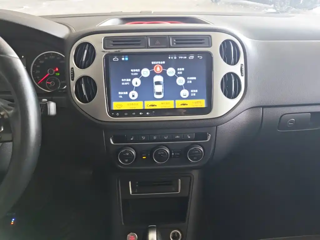 Volkswagen Tiguan — миниатюра 13