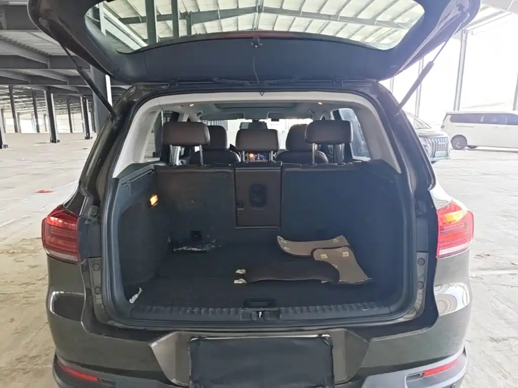 Volkswagen Tiguan — миниатюра 19