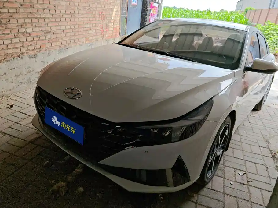 2021 Hyundai Elantra - zdjęcie 1 z 16