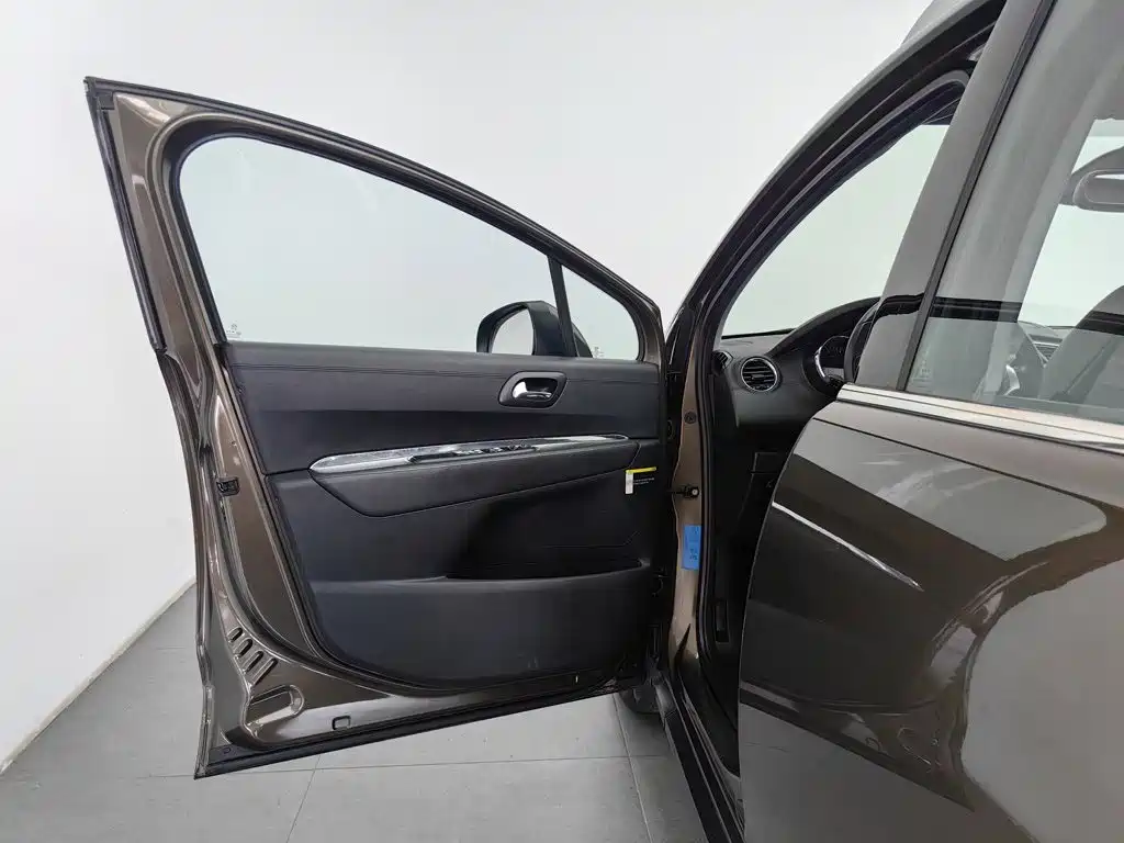 Peugeot 3008 — миниатюра 8