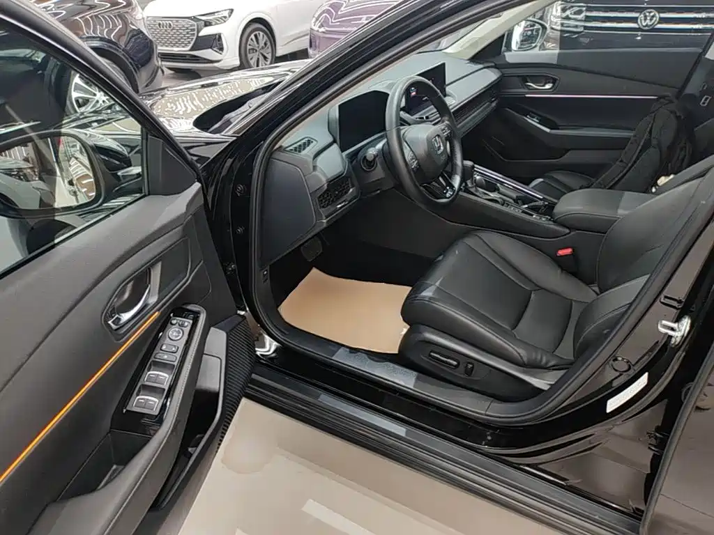 Honda Accord — миниатюра 16