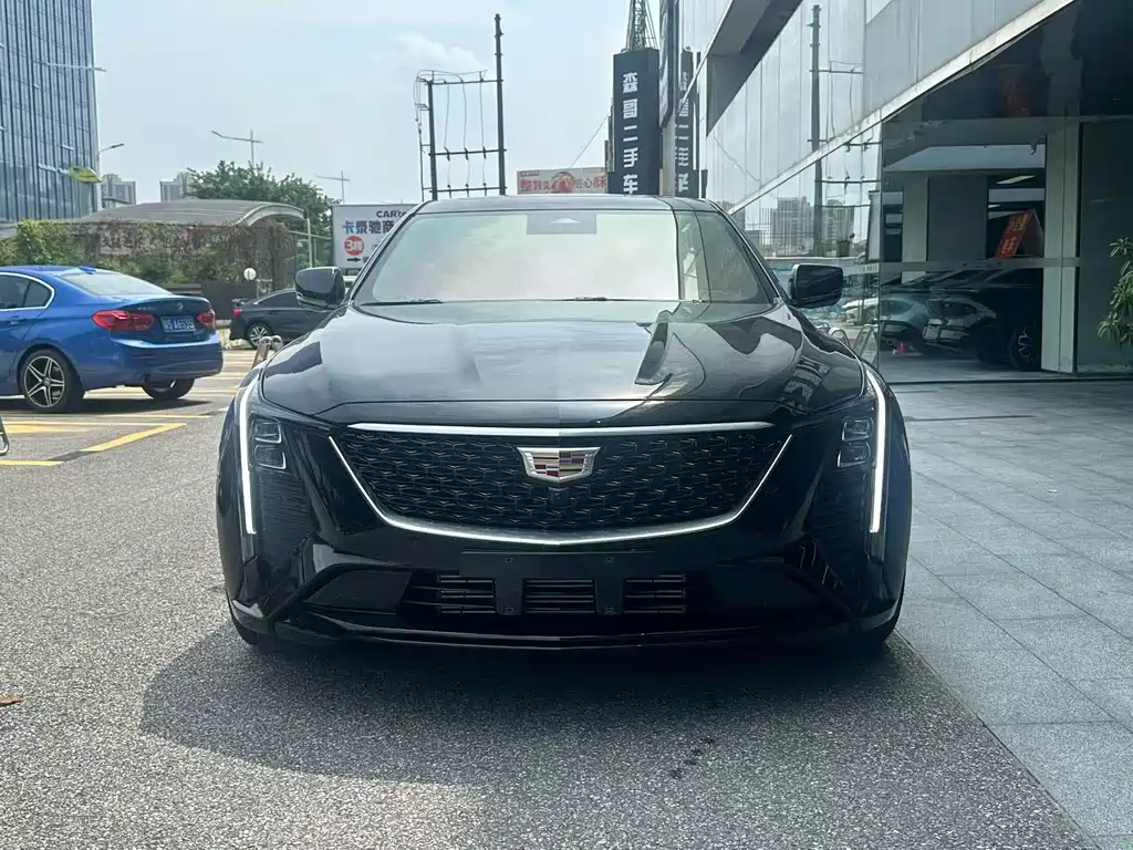 Cadillac CT5 — миниатюра 2