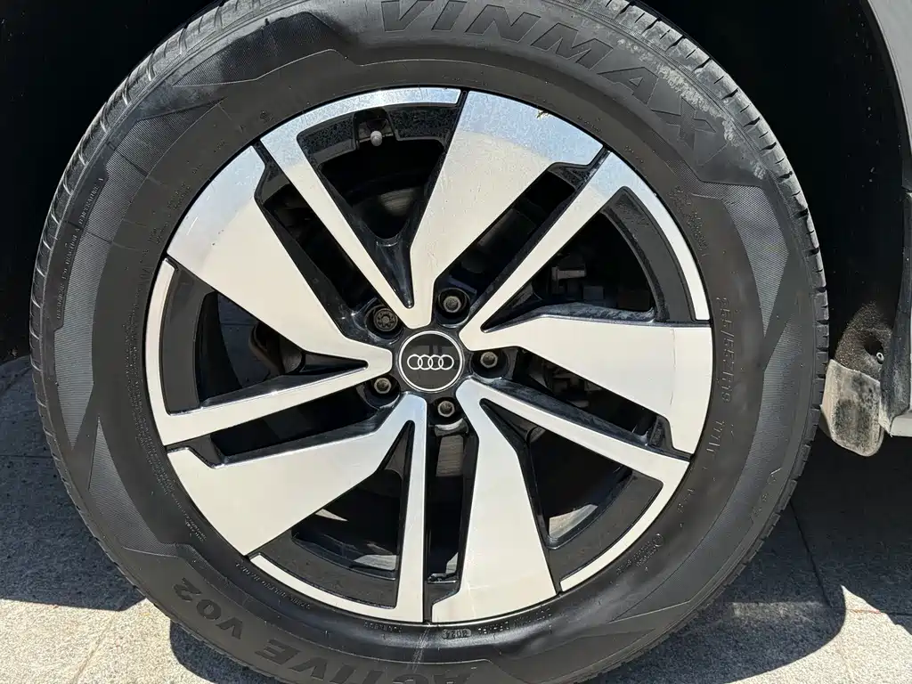 Audi Q6 — миниатюра 8