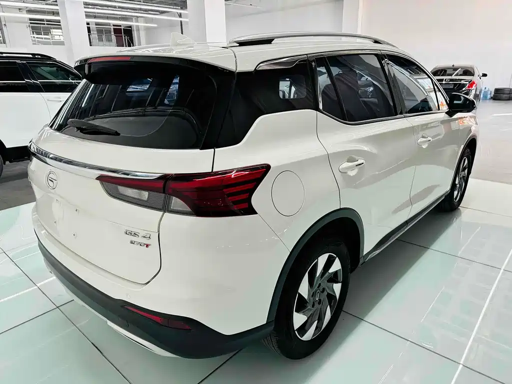 GAC TRUMPCHI GS4