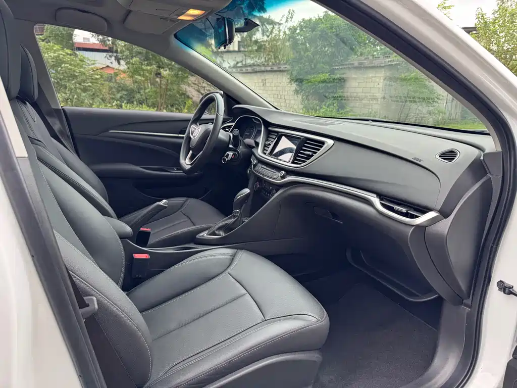 Buick Excelle — миниатюра 8