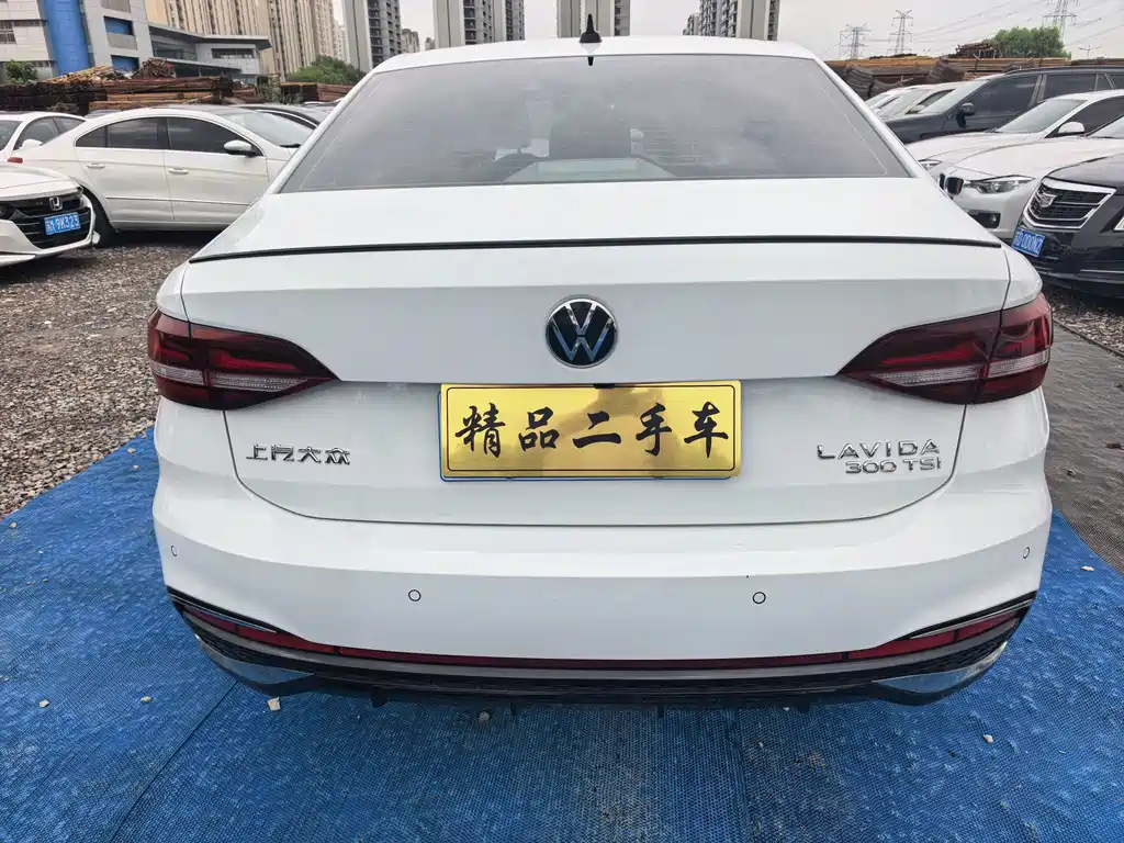 Volkswagen Lavida — миниатюра 8