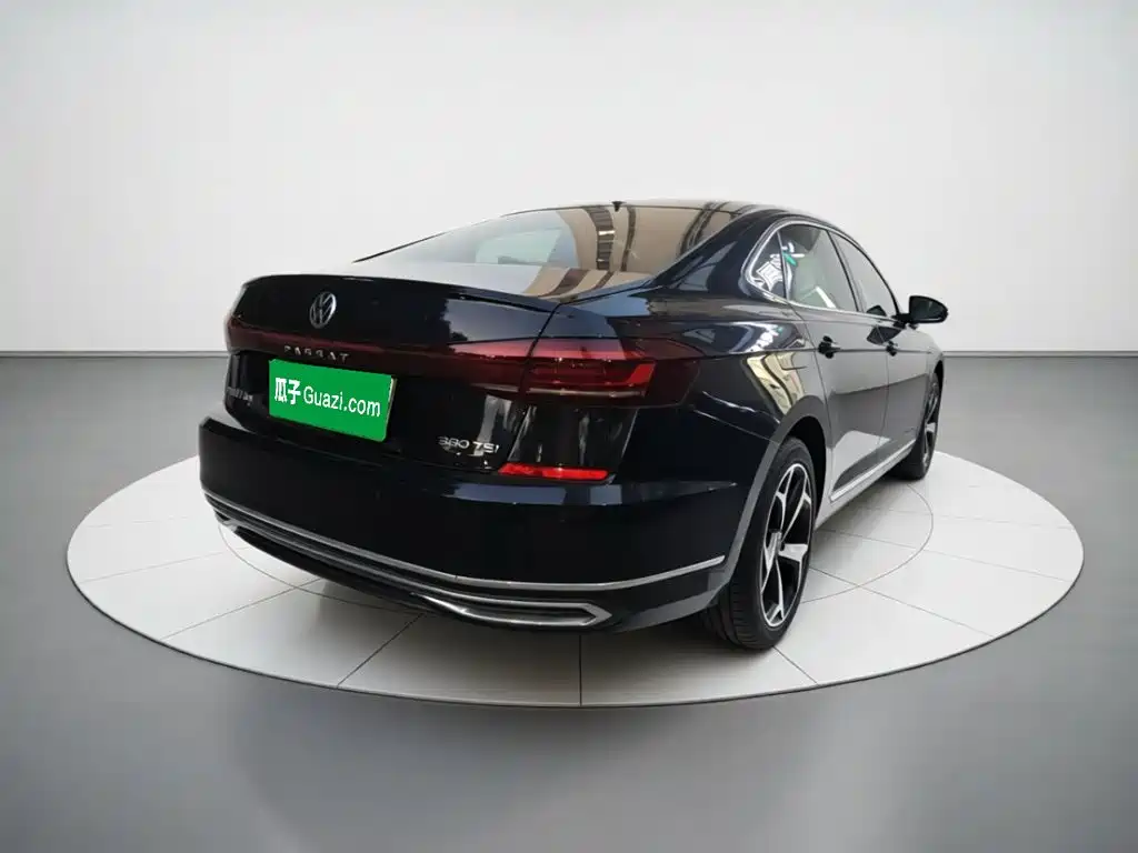 Volkswagen Passat 2024 380TSI Elite