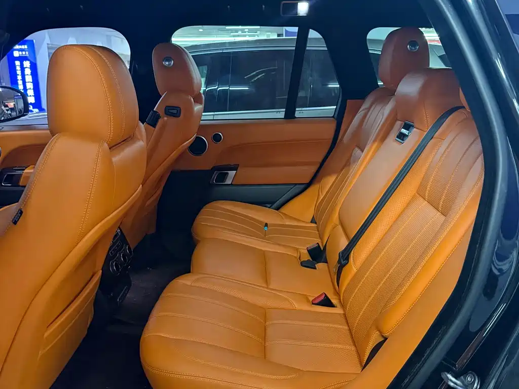 Land Rover Range Rover — миниатюра 7
