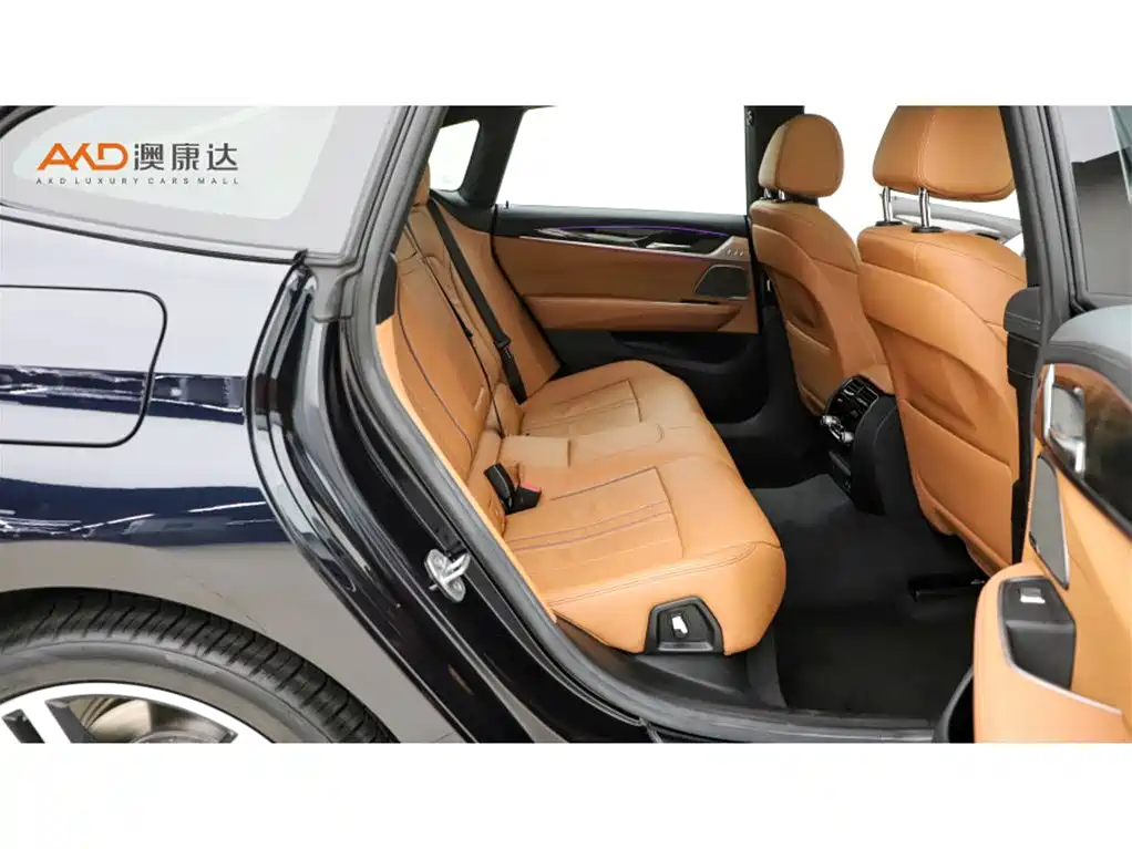 BMW 6 Series GT — миниатюра 8
