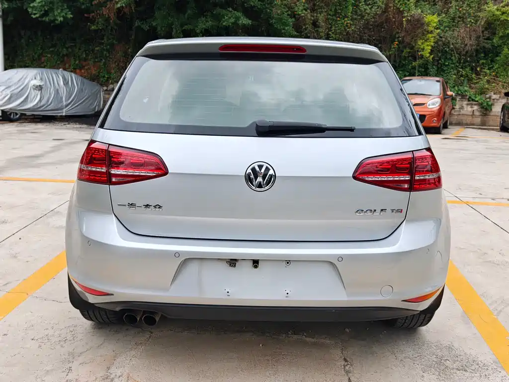 Volkswagen Golf 2015 1.4TSI AT Comfort