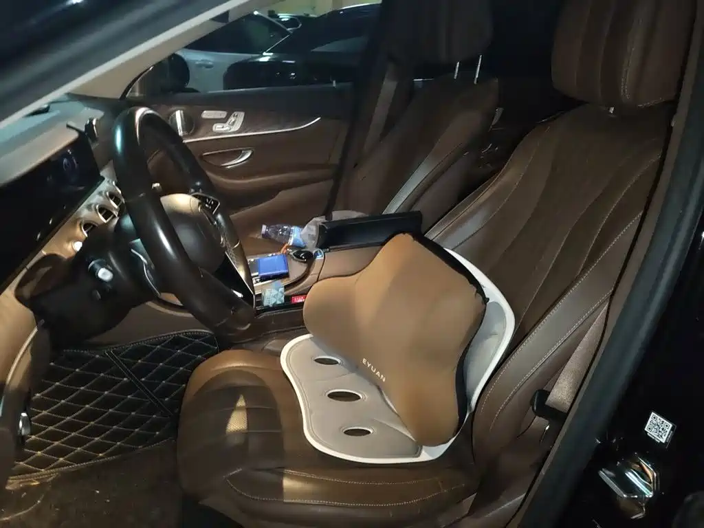 Mercedes-Benz E-Class — миниатюра 12