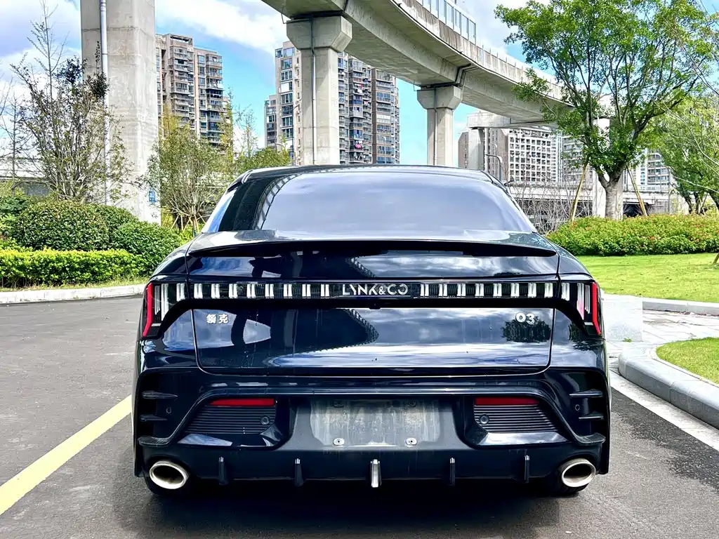 Lynk & Co 03 — миниатюра 5