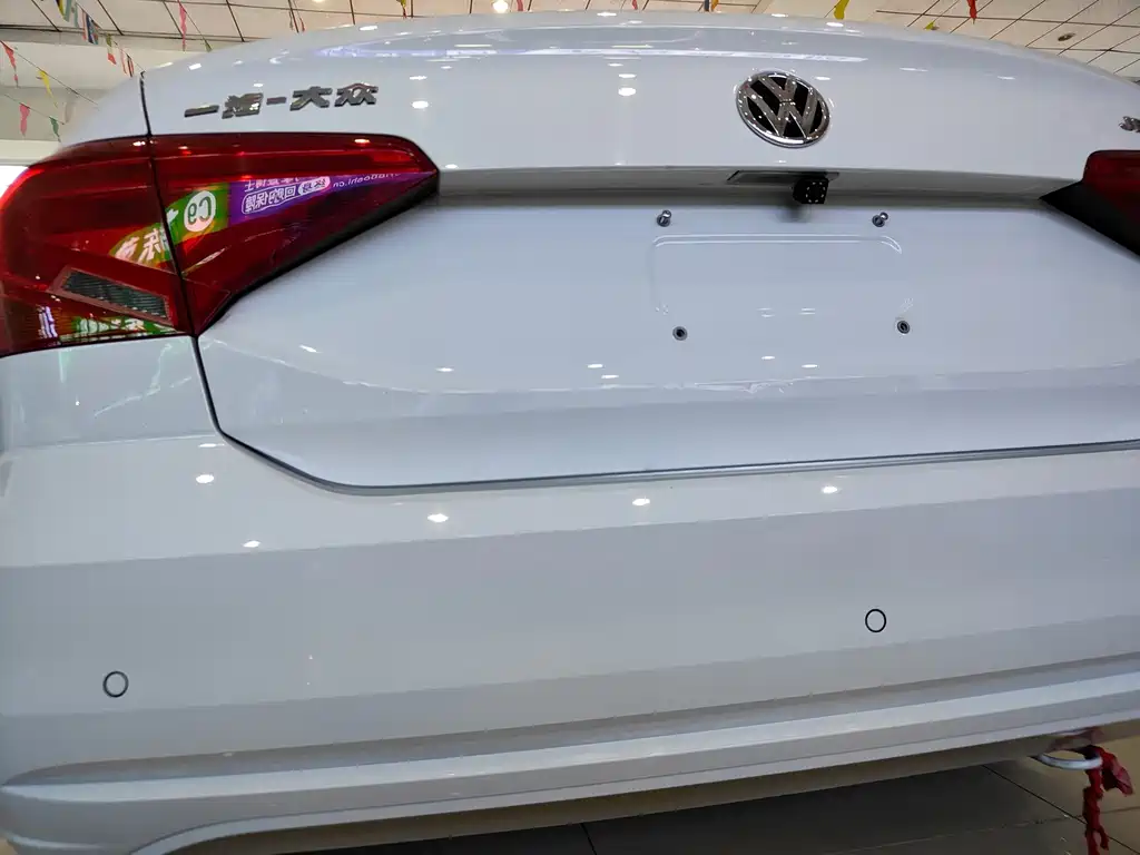 Volkswagen Jetta — миниатюра 22