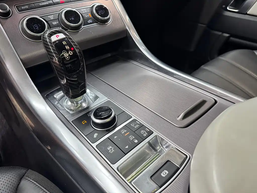 Land Rover Range Rover Sport 2014 3.0 SC V6 HSE