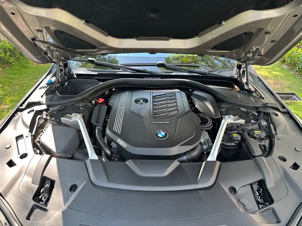 BMW 7 Series — миниатюра 15