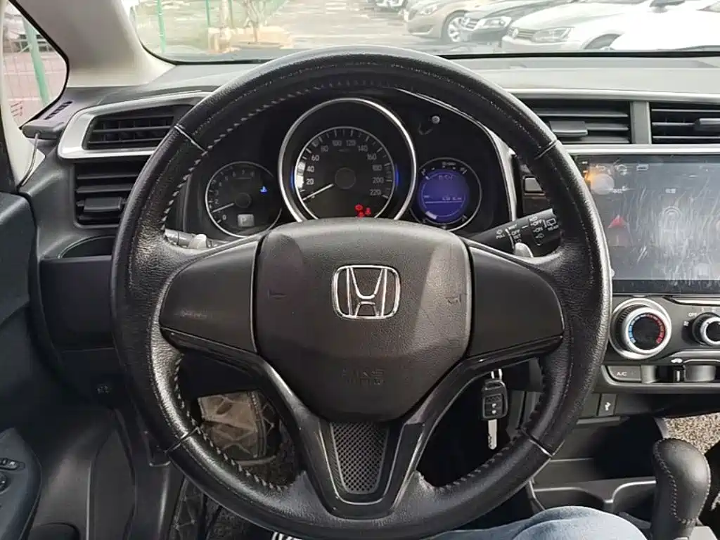 Honda Fit — миниатюра 11