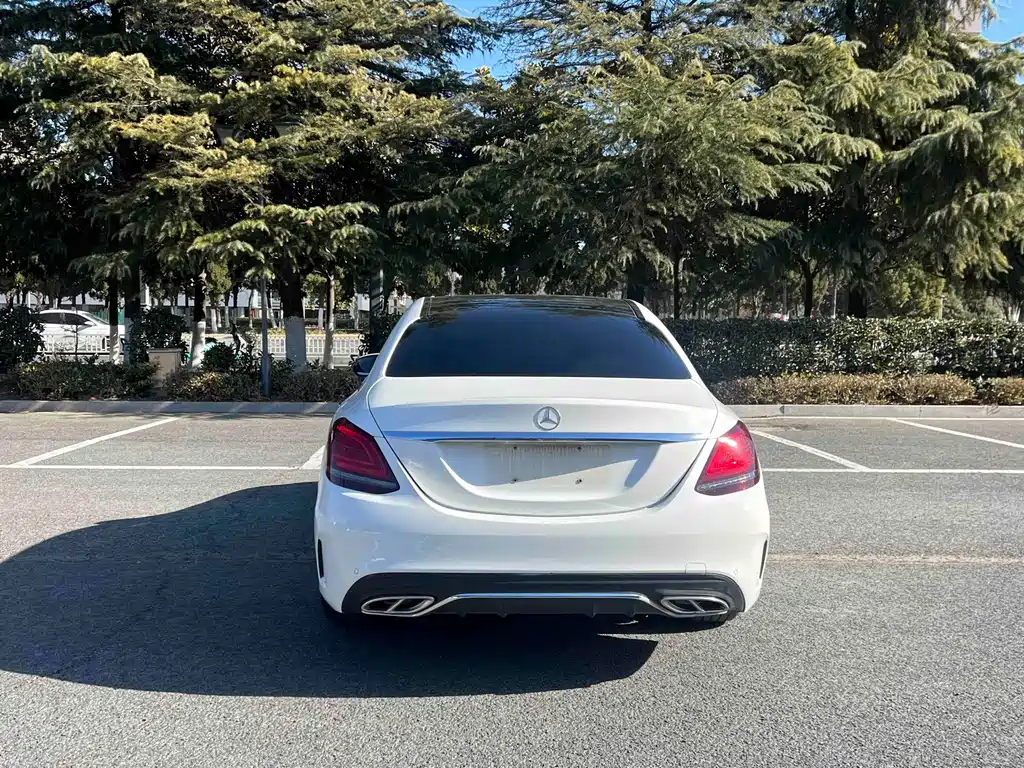 Mercedes-Benz C-Class — миниатюра 6