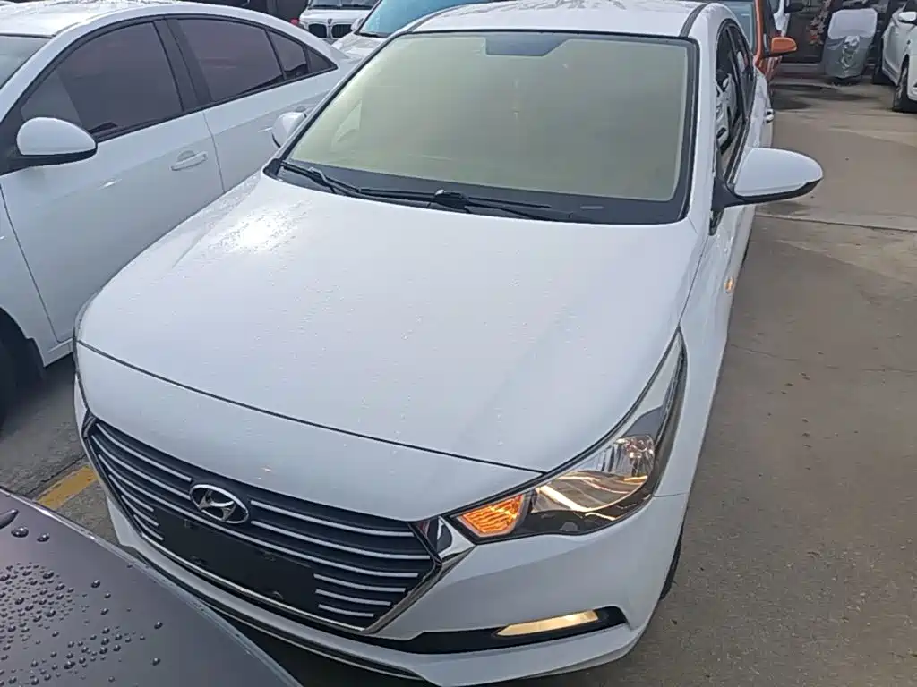 Hyundai Verna — миниатюра 3