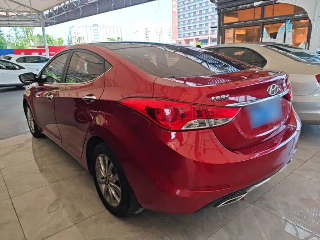 Hyundai Elantra Langdong — миниатюра 5