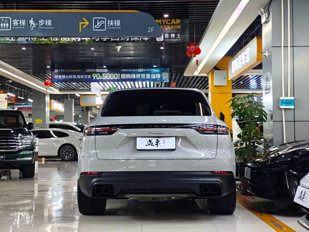 Porsche Cayenne — миниатюра 16