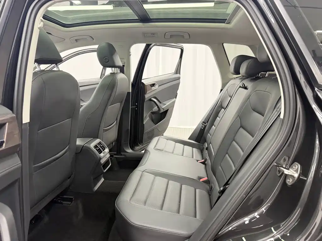 Volkswagen Tharu — миниатюра 10
