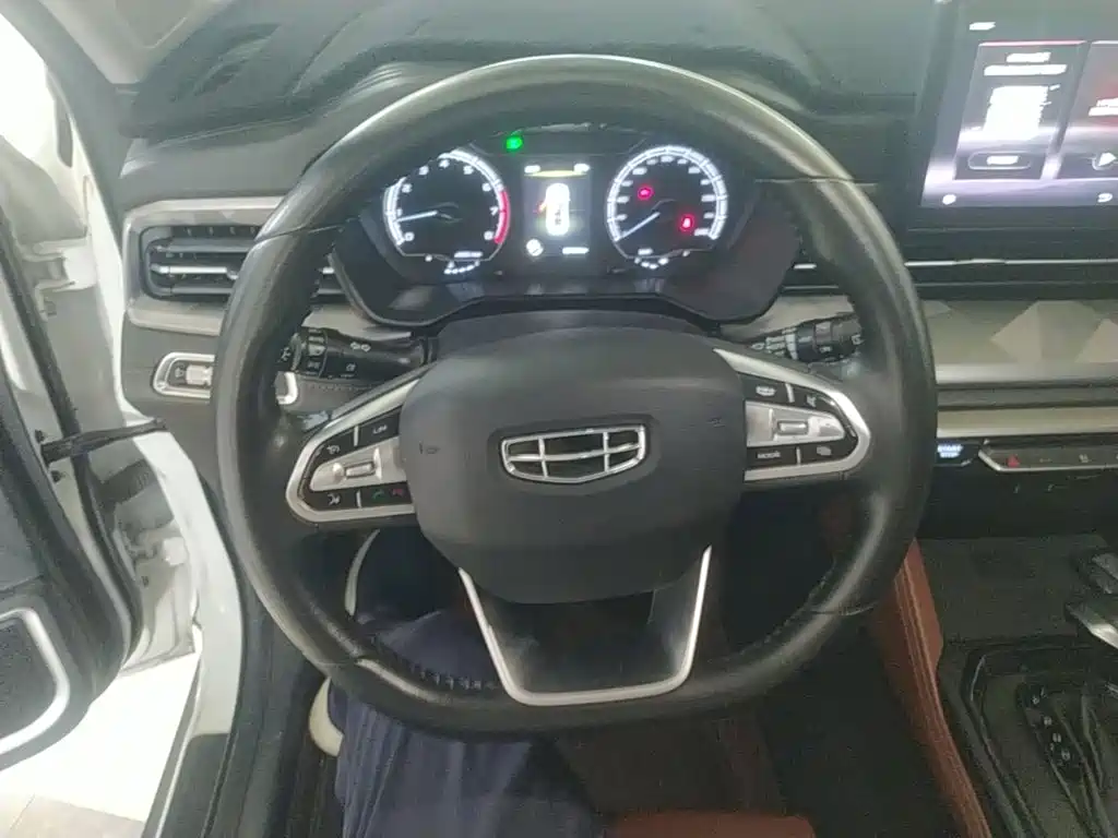 Geely Vision X6 — миниатюра 11