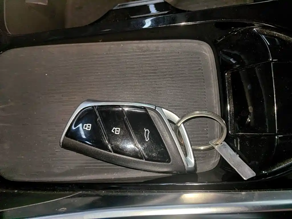 MAXUS G50 PHEV — миниатюра 9