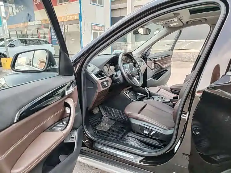 BMW X1 — миниатюра 9