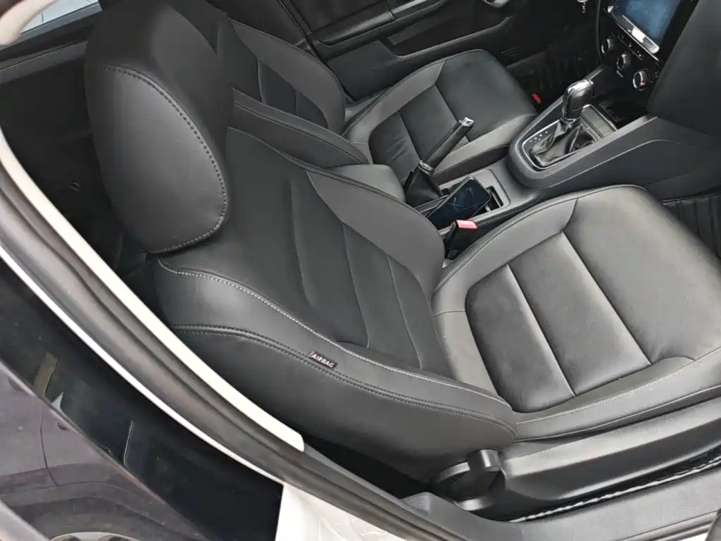 Volkswagen Sagitar — миниатюра 25